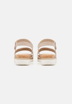 Tamaris Sandalen Met Plateauzool - Beige -Tamaris Winkel 0c745dbbae324d0e9900fc69e4251687
