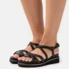 Tamaris Sandalen Met Plateauzool - Black