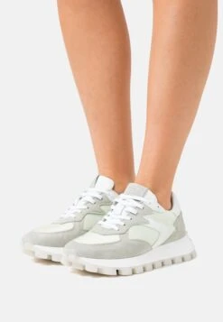 Tamaris Sneakers Laag - Sage