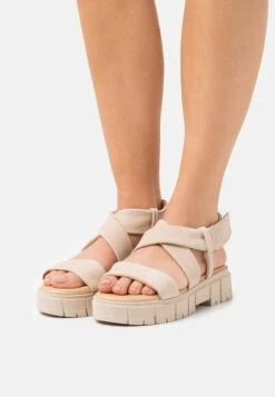 Tamaris Sandalen Met Plateauzool - Off-White
