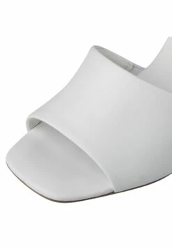 Tamaris Muiltjes Met Hak - White -Tamaris Winkel 34bc402485454ecd90b1c21cd2e7e37c