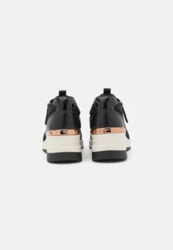 Tamaris Sneakers Laag - Black/Copper -Tamaris Winkel 3ab4937cdf6240c7bc327bf4b33d6ae4