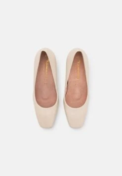 Hoge Hakken - Ivory -Tamaris Winkel 3bf65c3498c04bceb02bc216d10cd6ad