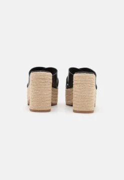 Tamaris Muiltjes Met Hak - Black -Tamaris Winkel 3f47c65541ec44c3aaf9f90dc64e1610