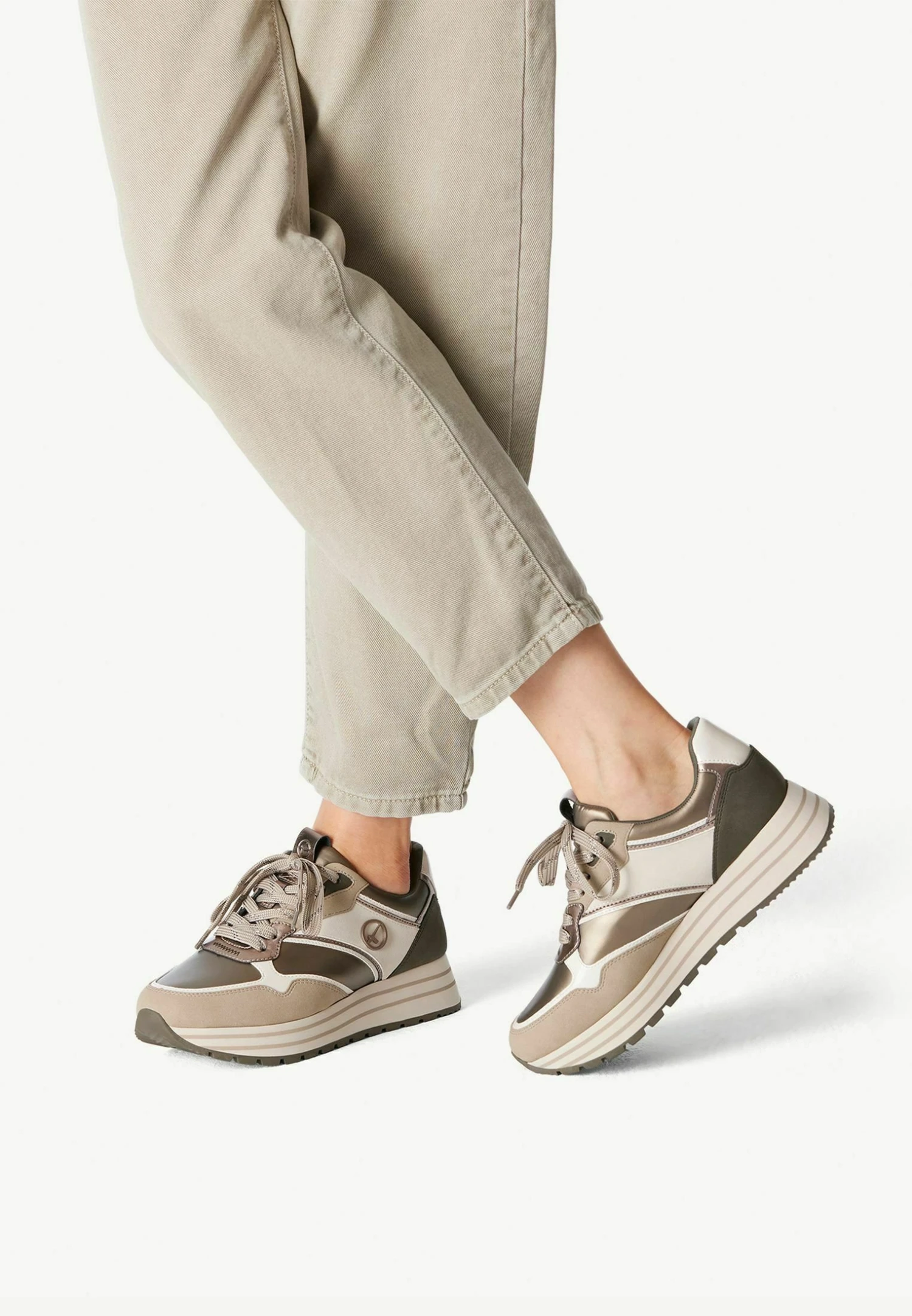 Tamaris Sneakers Laag - Olive Comb 1 Tamaris Sneakers Laag - Olive Comb