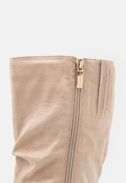 Tamaris Laarzen - Ivory 11 Tamaris Laarzen - Ivory -Tamaris Winkel 66a0b327cec646d488e2eba95745b3e9