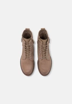 Tamaris Veterboots - Taupe -Tamaris Winkel 67634a42981947eaa9a2b8828b1e0d08