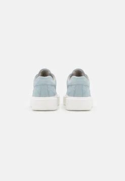 Tamaris Sneakers Laag - Soft Blue -Tamaris Winkel 6f82494f04dd48b2a37ebf4dee3365aa