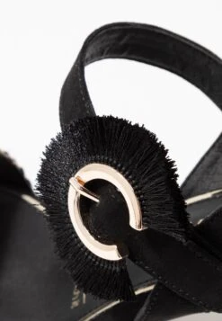 Tamaris Sandalen Met Hoge Hak - Black -Tamaris Winkel 75e66292a6a54bb686a9670e945d25a7