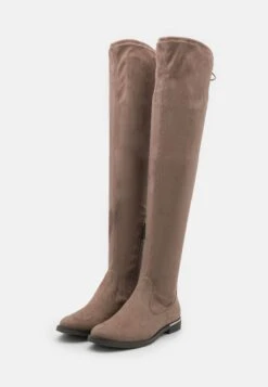 Tamaris Overknee Laarzen - Beige -Tamaris Winkel 7a3e4d4ed76b436db845b3ed0265c8de