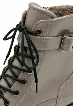 Tamaris Snowboots- Taupe Patent -Tamaris Winkel 842dff73639f437d9508172cd6a489f2