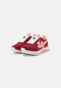 Sneakers Laag - Burgundy -Tamaris Winkel 94f7ea17408b48a9981d8bfd326ac984