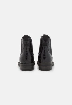 Tamaris Korte Laarzen - Black 9 Tamaris Korte Laarzen - Black -Tamaris Winkel 976a5f6ea00b429cb23f1858328d152e