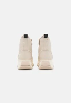 Tamaris Sneakers Hoog - Ivory -Tamaris Winkel 9e70ea70dd2e46c0bff0b2fcef834919