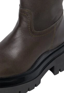 Tamaris Plateaulaarzen - Olive -Tamaris Winkel d66787d7e5b547fd907bce9e0bc498f8