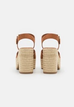 Tamaris Sandalen Met Hoge Hak - Cognac -Tamaris Winkel e48002d6721a41fe86481ffe0f8de08b