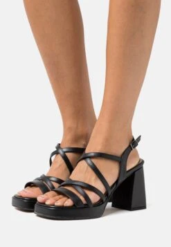 Tamaris Sandalen Met Hoge Hak - Black Matt